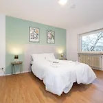 Gemuetliche, Moderne Ferienwohnung In Stadtnaehe